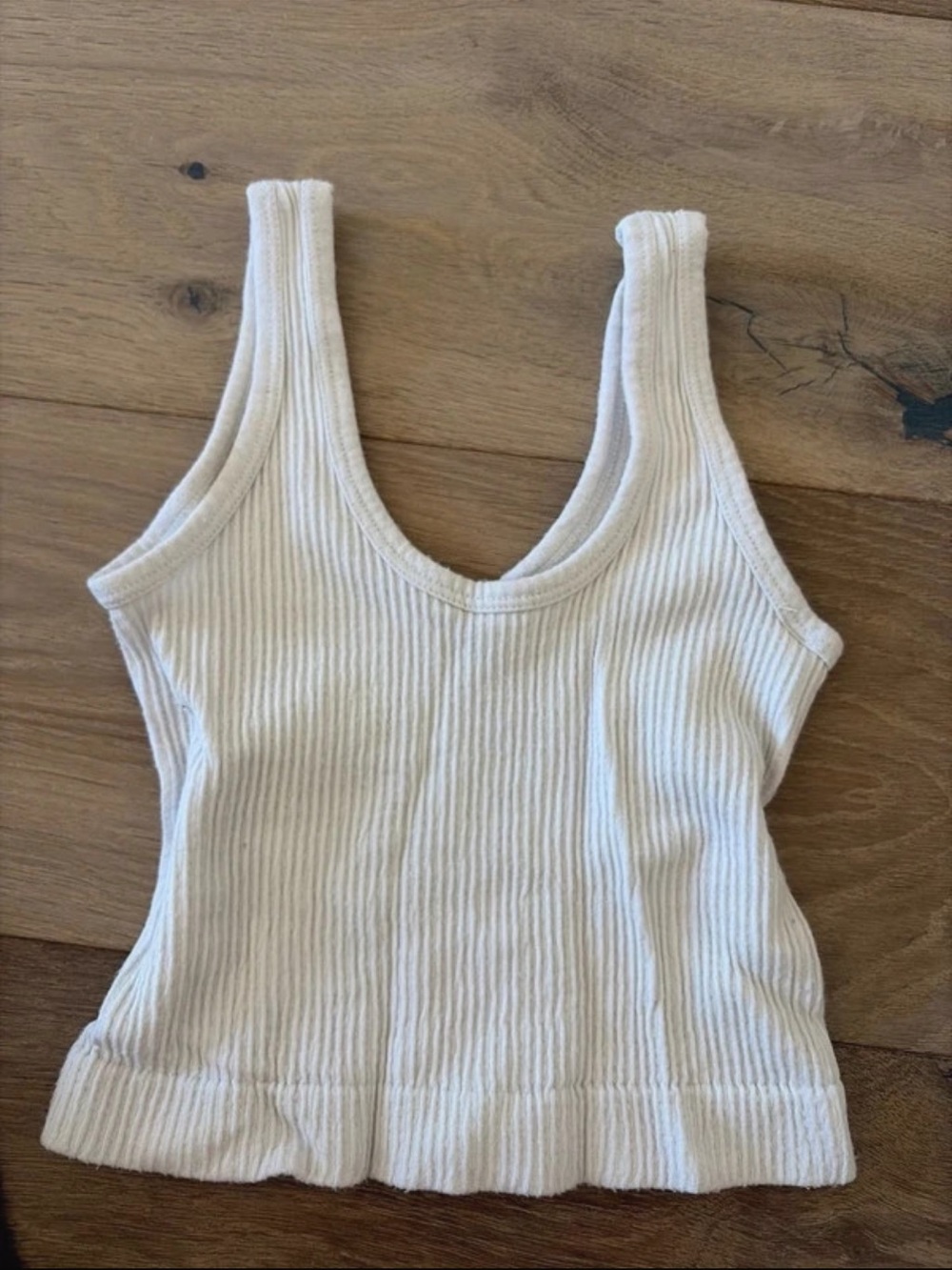 Urban Outfitters seamless drew tank small white - Picture 2 of 3